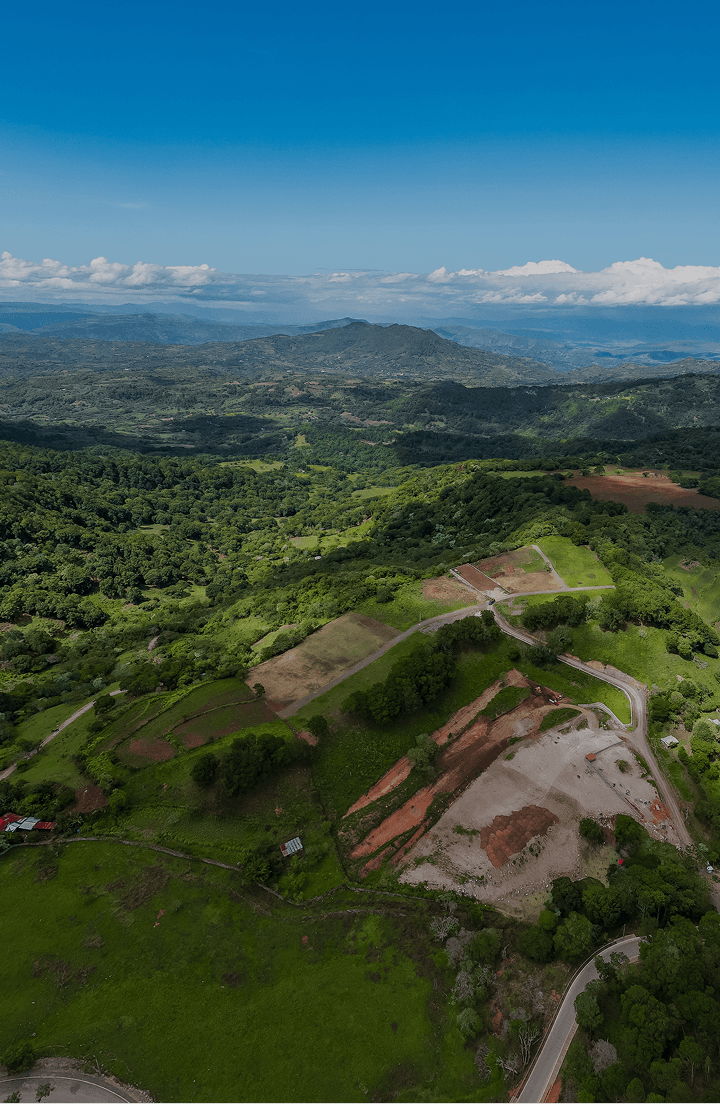 Paisaje verde de La Tejera en la Reserva Natural El Tisey